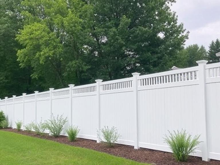 Top 6 Easy Install Privacy Fence Ideas 2025